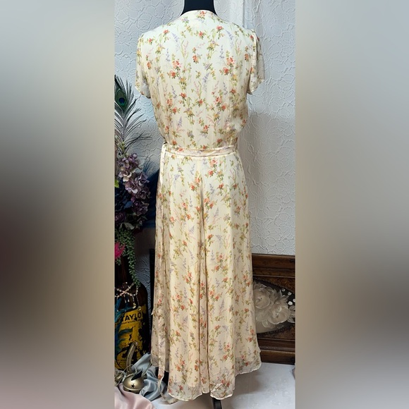POLO RALPH LAUREN Floral Wrap Dress (8) - Picture 10 of 16